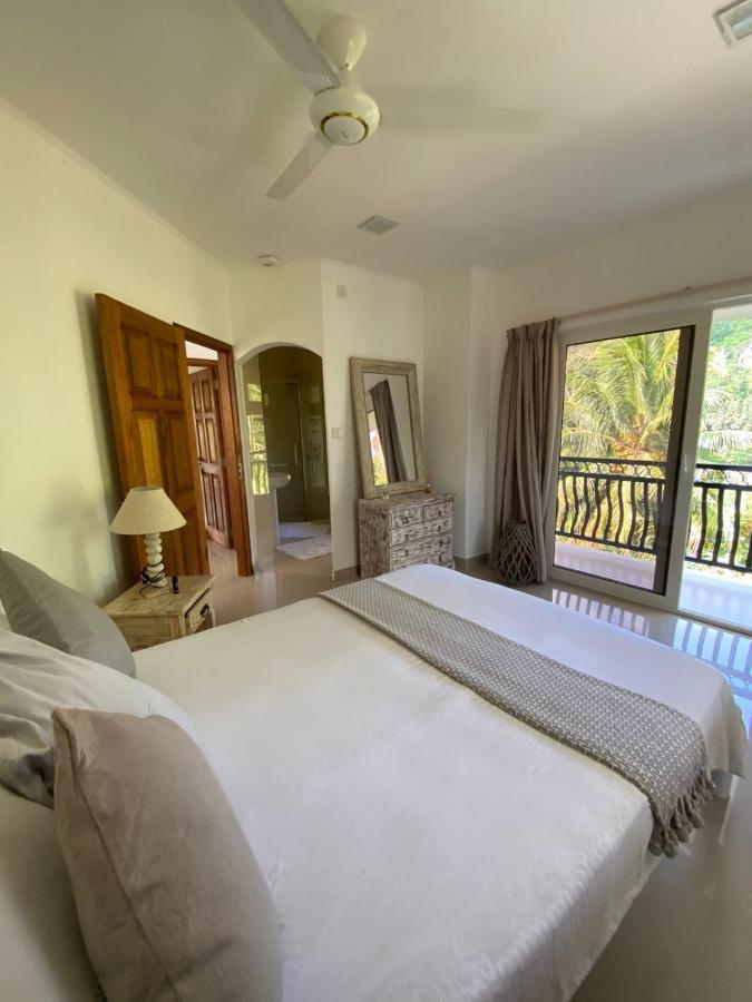 South Hill Anse Royale